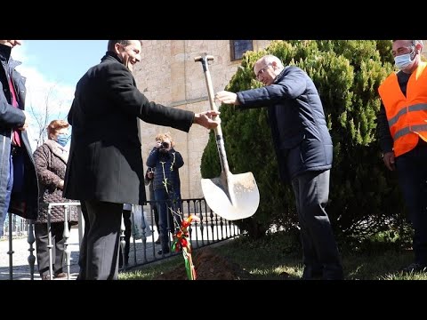 Fiesta del Almendro en La Fregeneda