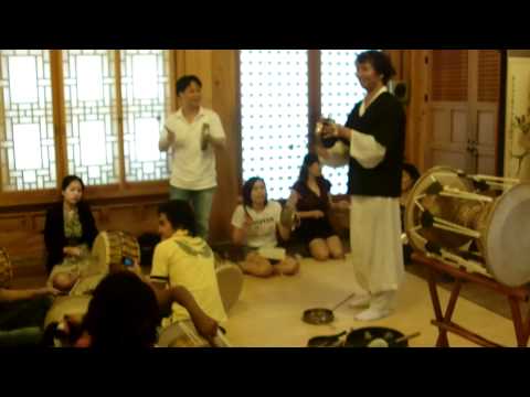 Am nhac doc toc KOREA