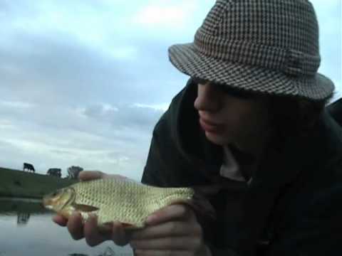 Fishing for BIg Rudd on my local Fenland River. (Video 38)