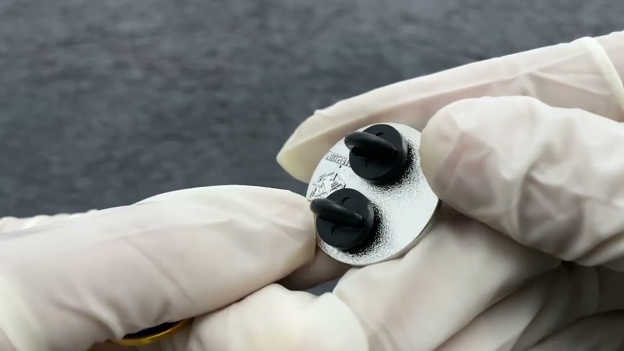 1727-Campus-exclusive enamel commemorative badge