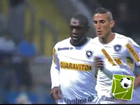 Seedorf - Grêmio 2x1 Botafogo - GOLAÇO DA 7ª RODADA / BRASILEIRÃO 2013 - GLOBO.COM