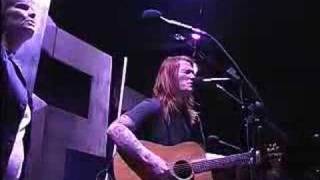 Aaron Gillespie &quot;dirty and left out&quot;