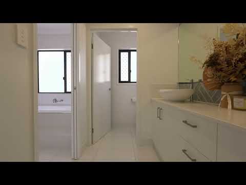 2 Hummock View Drive, Craignish, QLD 4655, 5 Kuwarto, 2 Banyo, House