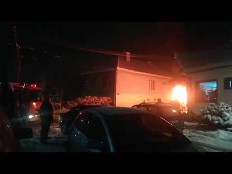 Kigyúlt autóhoz riasztották a tűzoltókat Székelyudvarhelyen