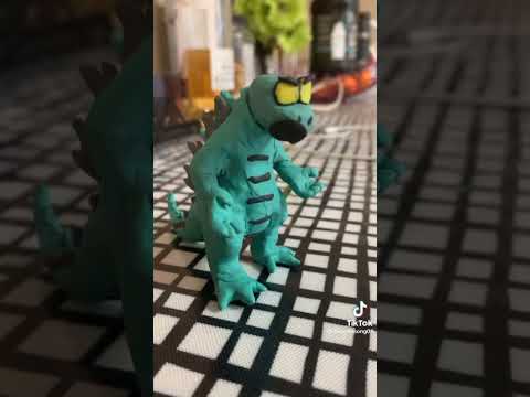 Triangle vs monkey part 1(claymotion)