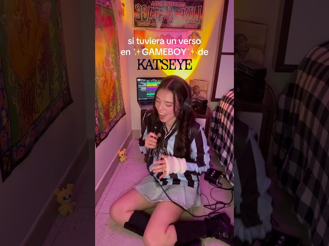 Vídeo relacionado con KATSEYE Merch 98pcs para EYEKONS Kpop Regalo de colección para niñas C