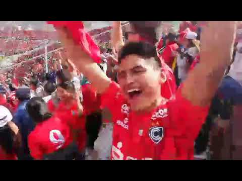 "Cienciano se coronó campeón" Barra: Fvria Roja &bull; Club: Cienciano