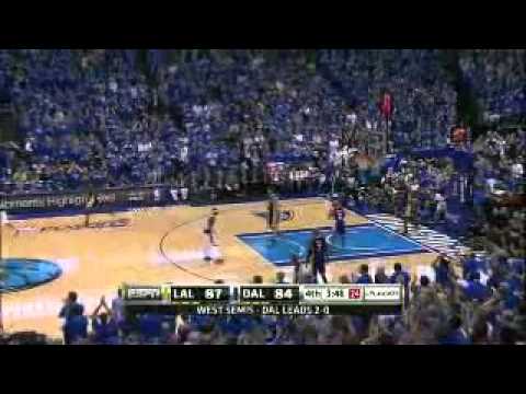 Nowitzki against Lakers in Game 3 Playoffs 2011