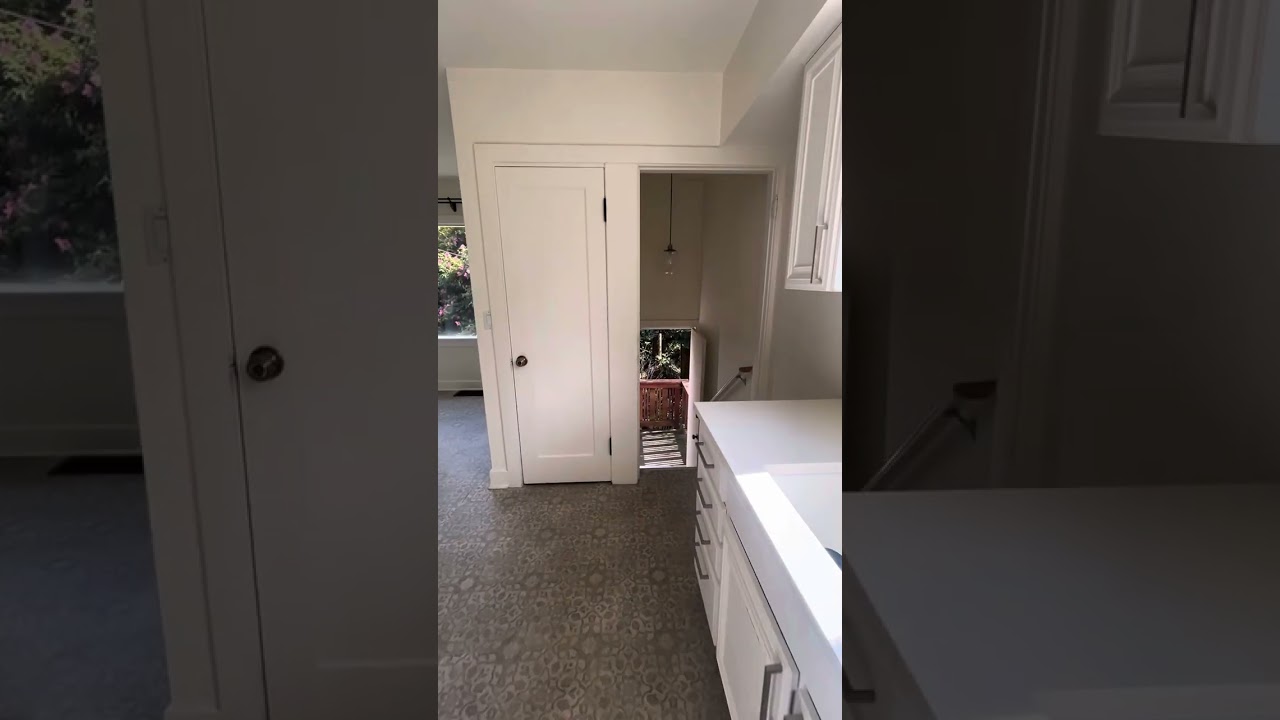 Video Tour Thumbnail