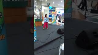 Download lagu Lagu paman datang dari desa (mila) mp3 Download lagu Lagu paman datang dari desa (mila) mp3