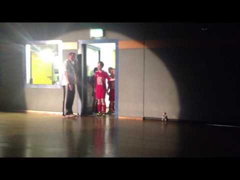 Einlauf zum Finale beim LAURICUP INDOOR 2014 (FC Rot-Weiß Lessenich e.V. 1951)