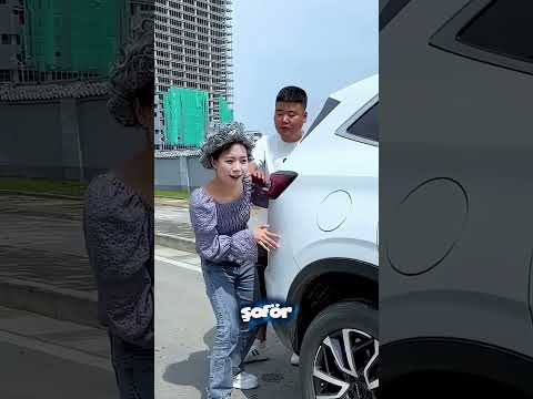 Kadın Sürücüden Para Koparmaya Çalıştı ✨🚗