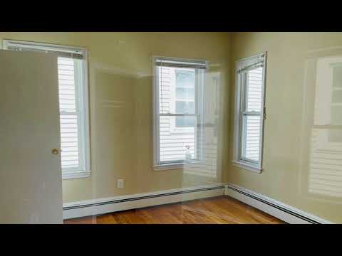 3 bedrooms apartment for rent in Somerville
