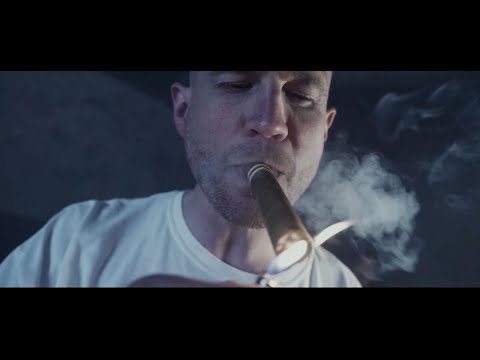 MELLER TO THE BONE - DER TO THE BONE SHIT prod. by BROCKLYNBEATZ