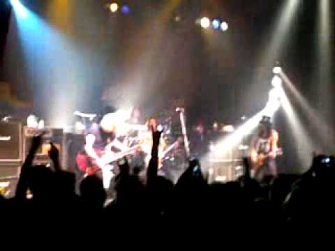 Concert Slash, Le Bataclan, 20.06.2010, School's out feat Alice Cooper
