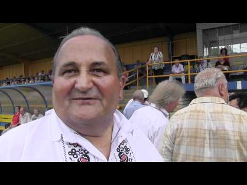 RATÍŠKOVICE-44.Mezinárodní festival dechových hudeb: zpěvák Žadovjáků Mirek SURKA