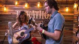 Pumphouse Sessions (S01E05) - Mandolin Orange - Daylight @Pickathon