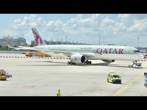 Qatar Airways Business Class Review - Airbus A350 XWB + Al Mourjan Business Class Lounge Video