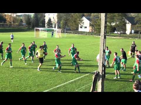 Cosmos Nowotaniec lepszy od Czarnych Jasło. Zobacz piękne trafienie z rzutu wolnego!