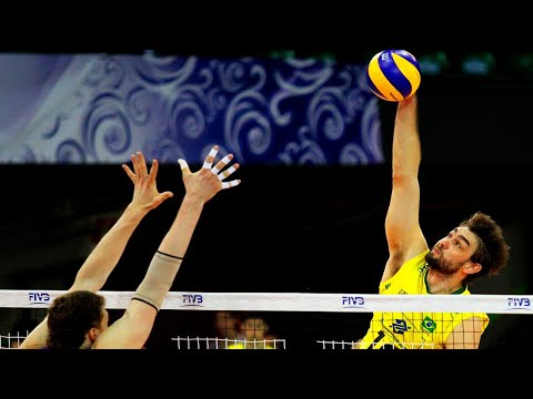 The best volleyball player in the world - Lucas Saatkamp