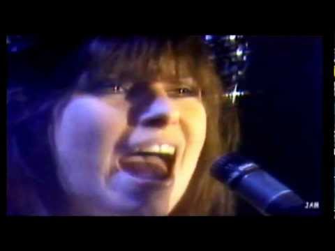 Pretenders - Middle Of The Road HD