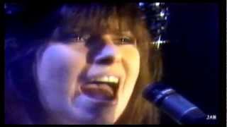 Pretenders - Middle Of The Road HD
