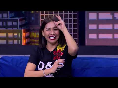Lembut Banget Suara Tata Janeeta Sampai Studio Hening - YouTube