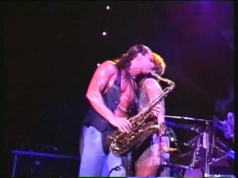 download lagu mp3 mp4 Saxophonist Tina Turner, download lagu Saxophonist Tina Turner gratis, unduh video klip Saxophonist Tina Turner
