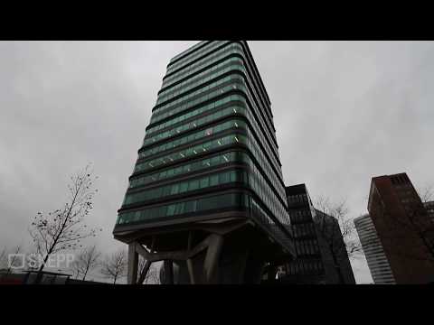 Video De entree 230 Amsterdam Zuid-Oost