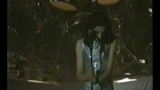 PJ Harvey Teclo / Long Time Coming live @ Kentish Town Forum, London May 11th 1995