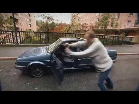 Örjan på parkeringen - Totalförstör en bil - Johan Rheborg