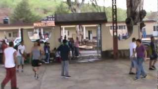 preview picture of video 'Torneo de basketball en El Barrio Alto'