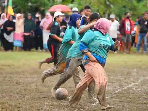 Lomba Sepak Bola Ibu-Ibu HUT RI