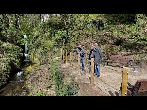 Una senda urbana saca del anonimato el regato Sampil