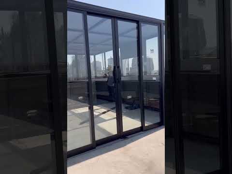 Porta de Correr 4 Folhas com Abertura Central com Puxador Flare Udinese 300mm Porta de Correr 4 Folhas com Abertura Central com Puxador Flare Udinese 300mm