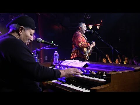 Funky Meters - "Hey Pocky A-Way" / "Cabbage Alley" - Live at Cervantes