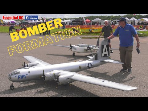 SPECTACULAR ! MULTIPLE RC BOMBERS in CLOSE FORMATION