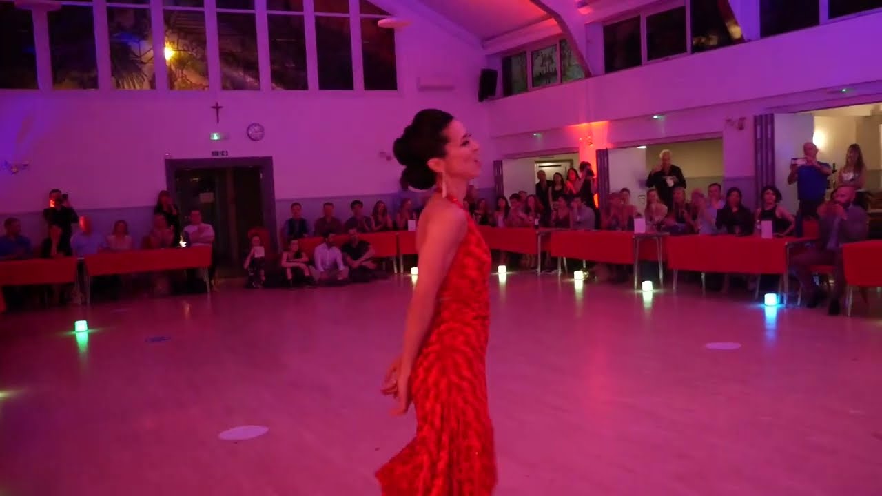 Tomas Corbalan & Paula Duarte performance 2 - Amistoso Tango