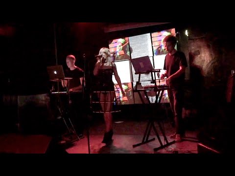 Dicepeople - Headhunter (Front 242 cover) live @ 93 Feet East 15/07/16
