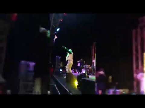 Saintfloew perfoming his new hit at Life Of Muvhimi album launch 🔥🔥