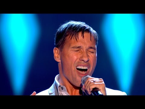 Nathan Moore performs 'Seven Nation Army' - The Voice UK 2015: Blind Auditions 5 - BBC One