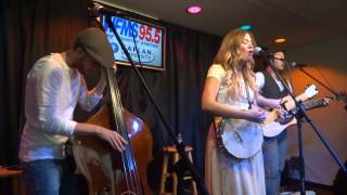 Ruthie Collins plays Ready to Roll in the WFMS Acoustic Lounge