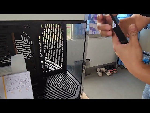 Vídeo relacionado con GeeekPi Monitor LCD IPS táctil de 12.6 pulgadas FHD 1920x515, apto para carcasa DIY Y60 PC CPU GPU Monitor secundario, altavoces duales incorporados, Plug & Play, con hasta 10 puntos de multi-touch