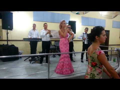 Lena Miclaus si fratii Marisca live Jina 2014
