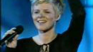 Robyn - Electric (Live 2001)