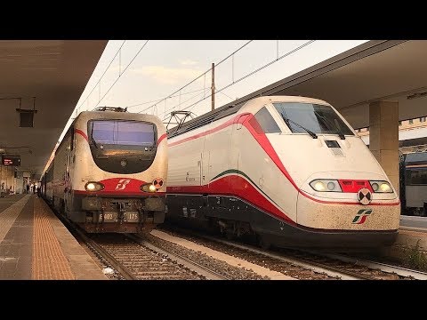 The Frecciabianca 8824 “exceeds” the InterCity 612 at the Ancona station!
