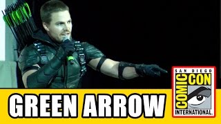 Stephen Amell's Green Arrow Intro at Comic Con