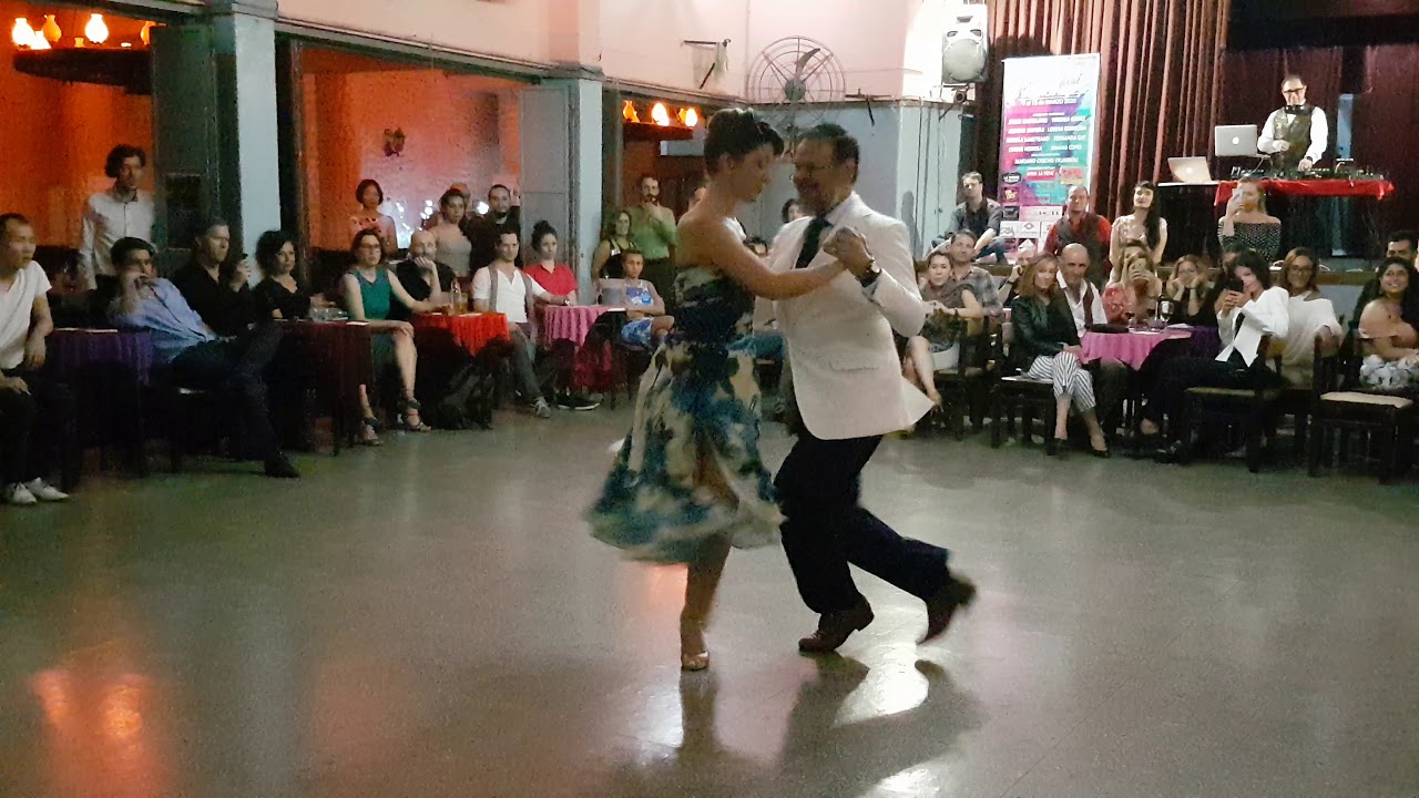 FABIAN PERALTA y JOSEFINA BERMUDEZ en Viva La Pepa Milonga (1/4)