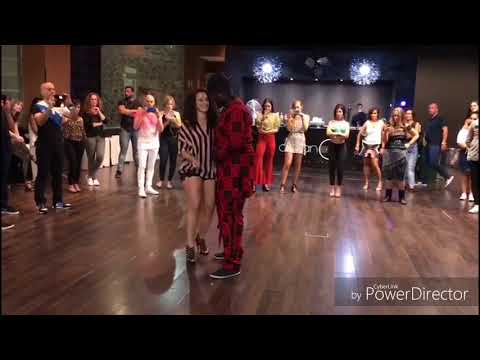 JE DANSE DONC JE SUIS.