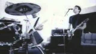 No Motiv - The Waiting Hurt